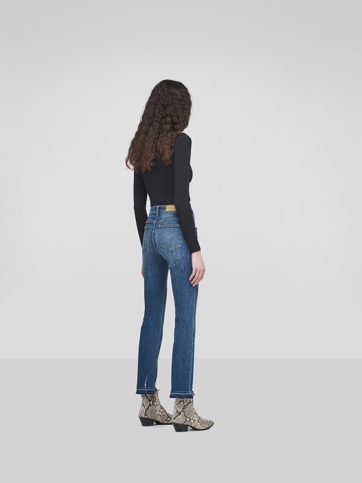 Frayed Straight Jeans