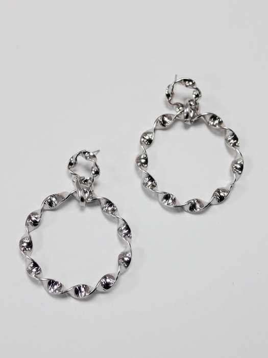 Ornaments circle earring (Silver)