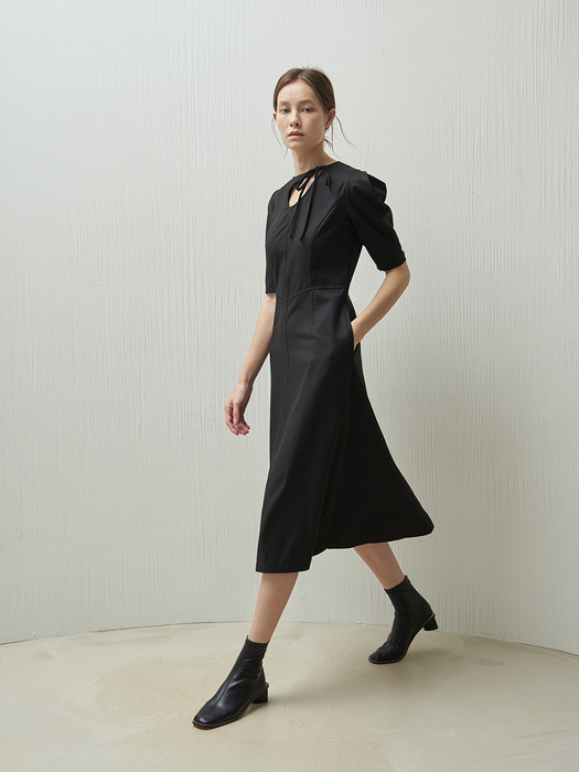 NEW CARINI Silk Wool Black Dress