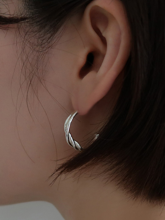 screw earring (large type)