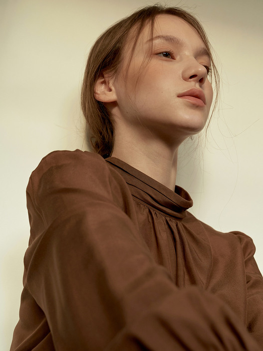 Rome Neck Blouse_Brown
