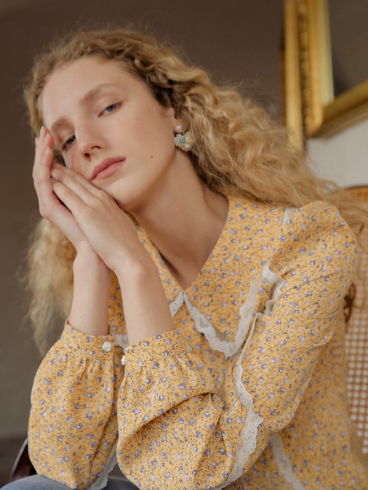 Lace crochet yellow blouse