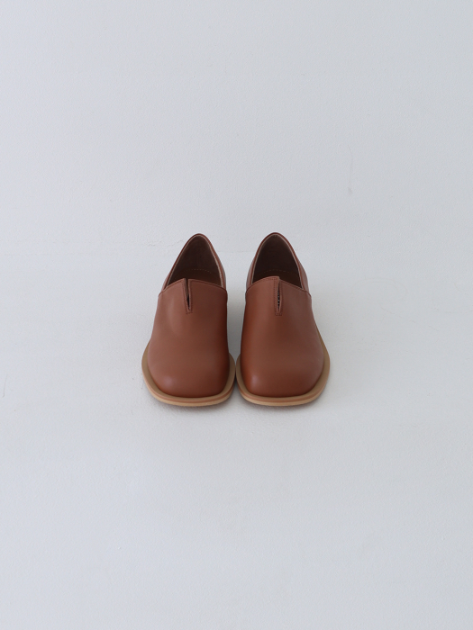 V Modern Loafer_21524_camel