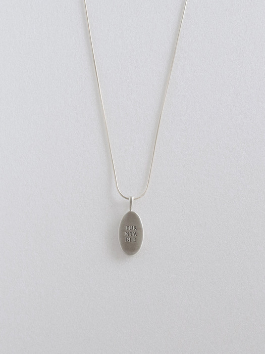 turntable oval necklace