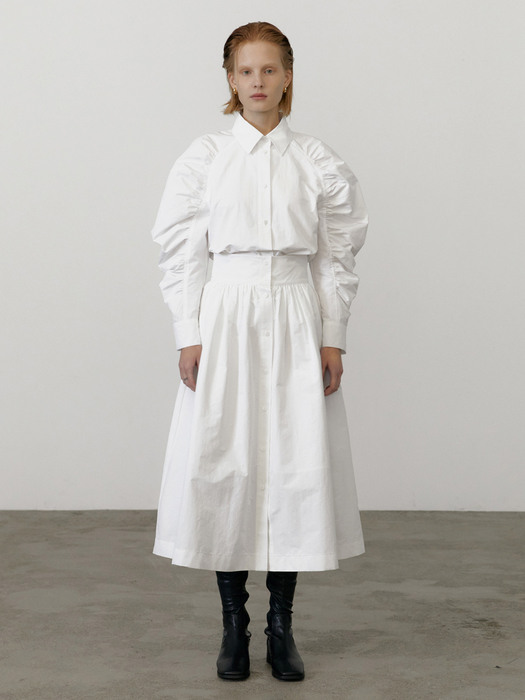 Volumed Shirring Skirt / White