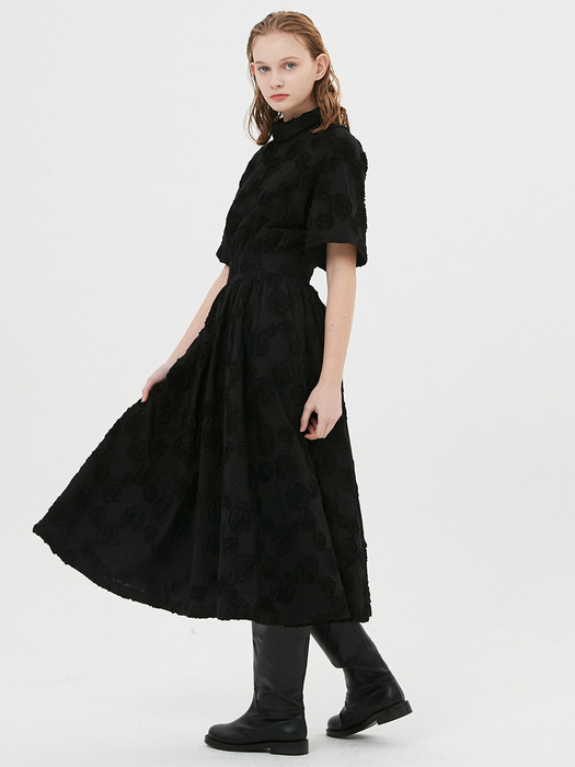 Flower Embroidery Dress / Black