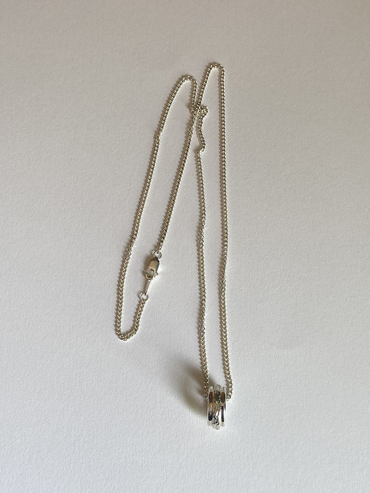 Mild Twig Ring Necklace (Curb Chain)