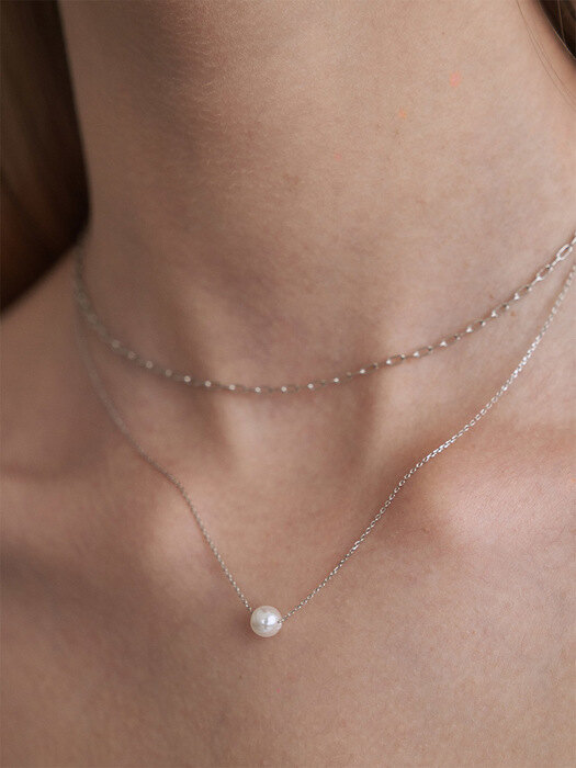 Simple pearl layered necklace - 2 color