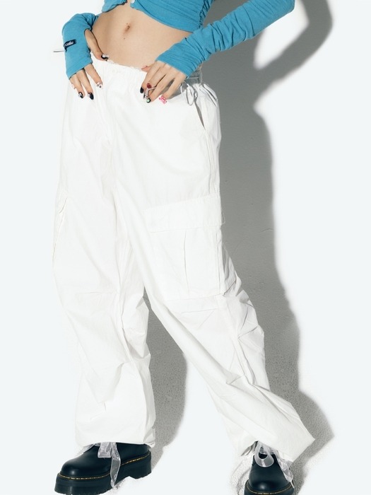 PARACHUTE CARGO PANTS WHITE