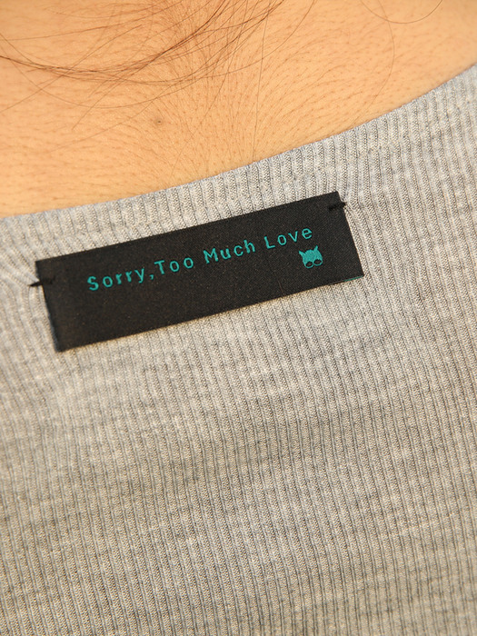 Micro Ribbed Cowl Neck T-Shirt_Grey