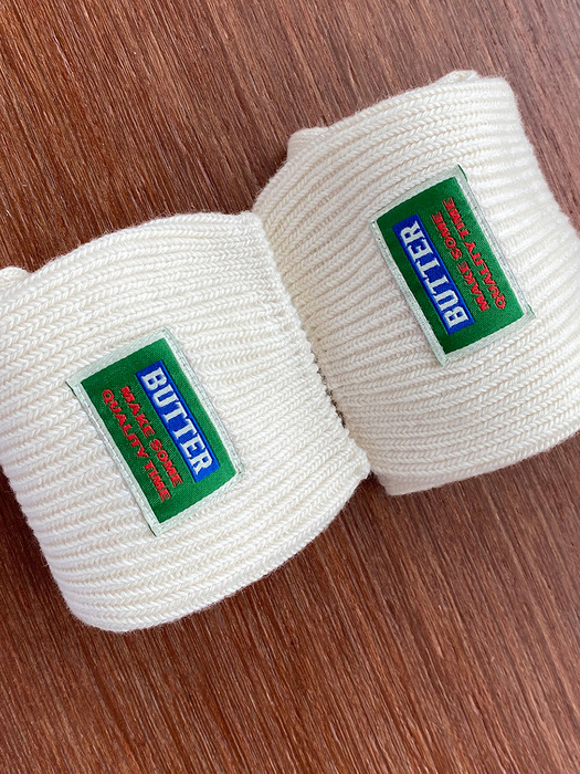 Butter Patch Socks (Ivory)