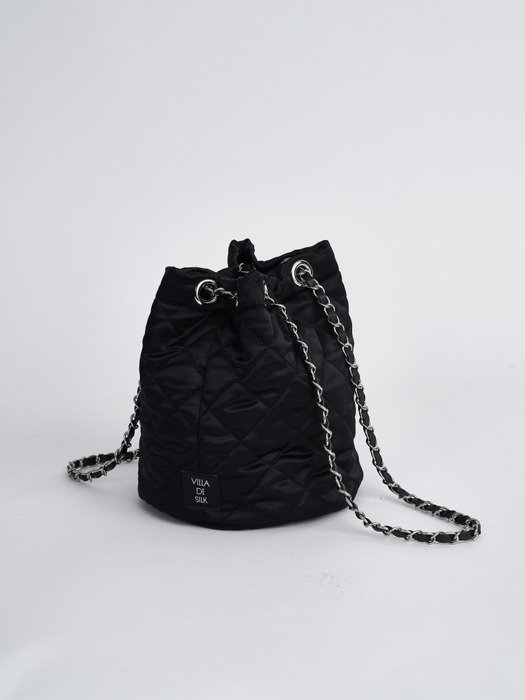 Quilted 100% silk bucket bag