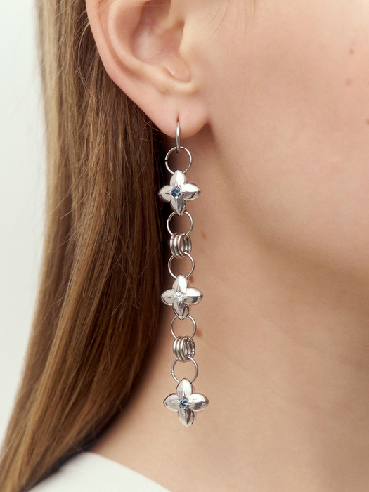 Gothic flower star drop earring(large)