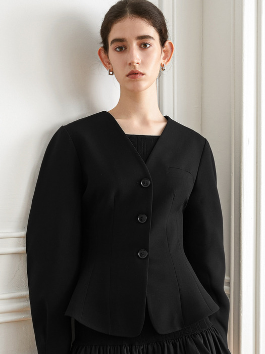 YY_Black v-neck puff Jacket