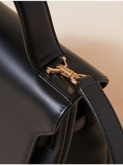 Stephanie Le Temp Tote 32_RCBTX24642BKX