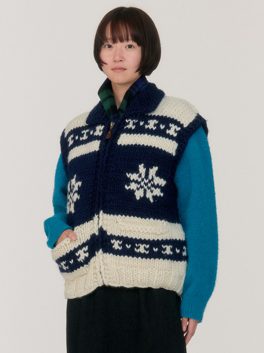 [3차] Deer Cowichan Pure Wool Vest (Navy)