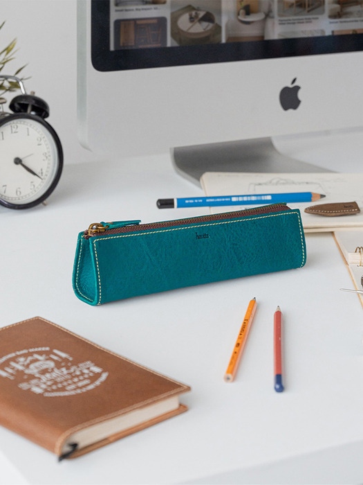 5506 Triangle Pencil Case