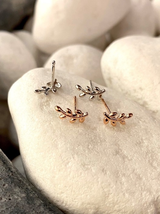  Small leaf earring (rose gold)