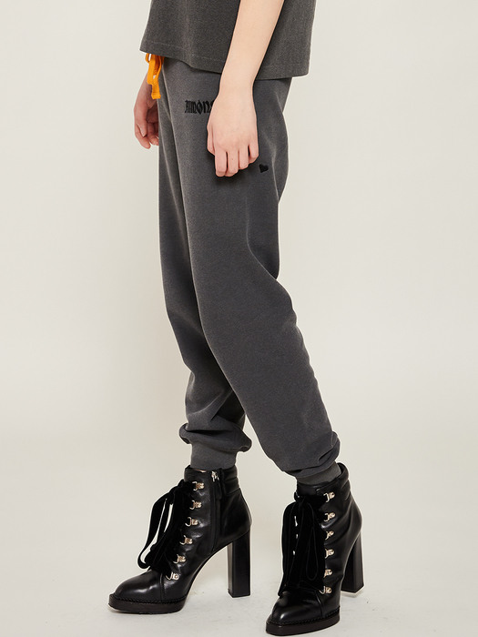 DARK GRAY SLIM-FIT SWEATPANT 