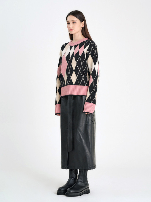 COZY ARGYLE KNIT PULLOVER - BLACK