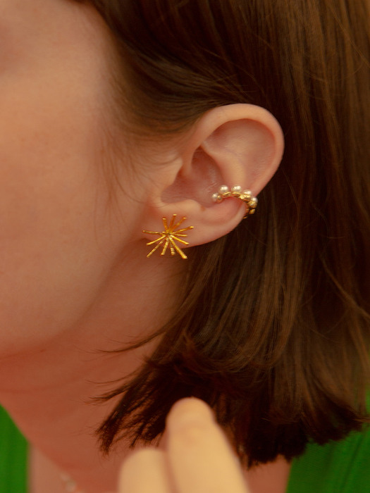 Signature Mini Star Earrings