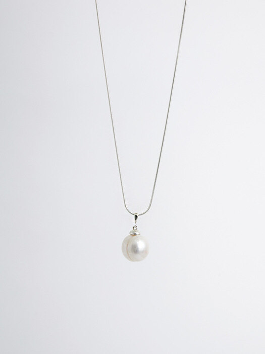 14 fresh water pearl necklace