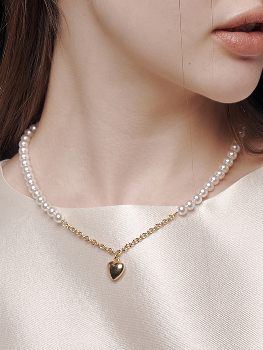 comely heart pearl necklace