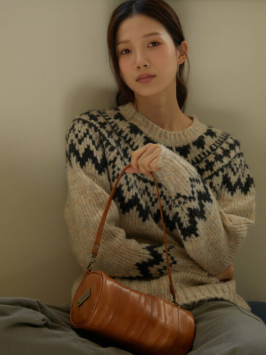 Butter round shoulder bag (버터 라운드 숄더 백) camel