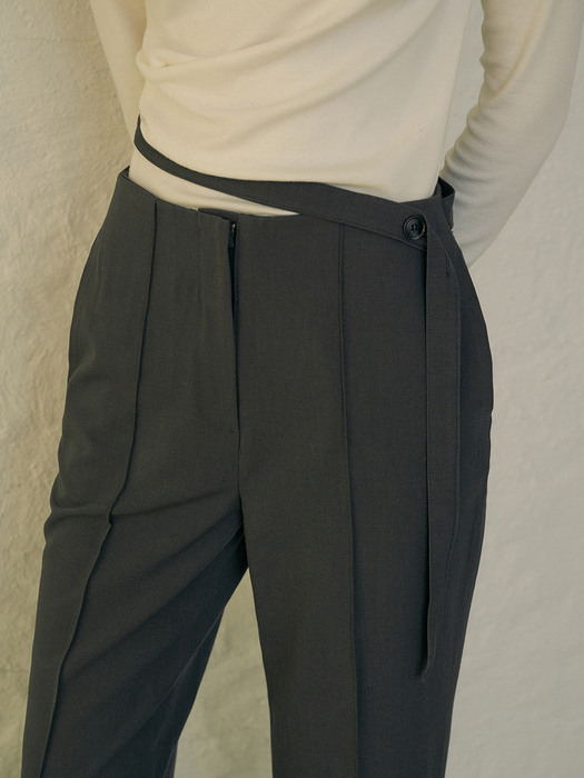 comos 734 waist cutout slacks (gray)