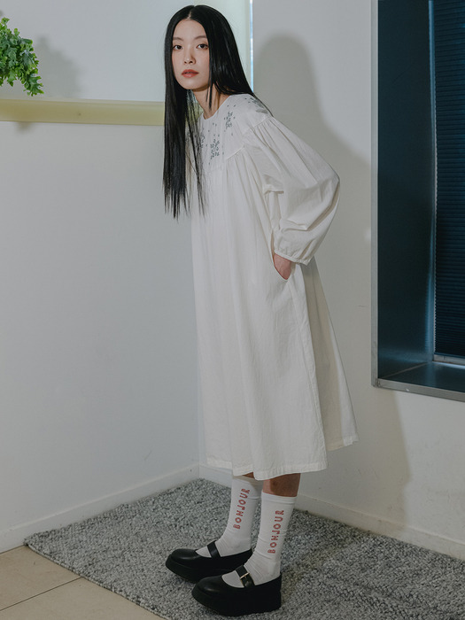 Embroidery Girlish White Dress