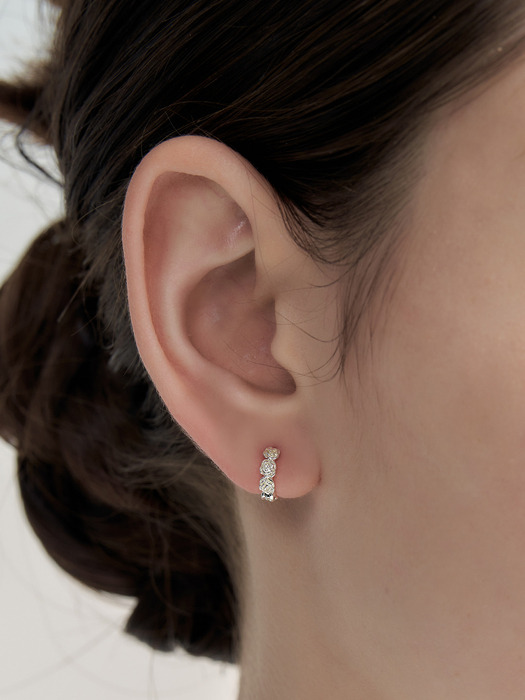 [sv925]baby rose one-touch earring