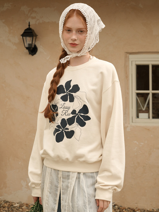 Big Flower Sweatshirt Cream