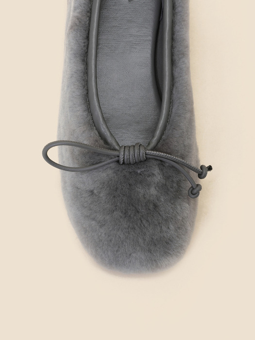 Ribbon fur flat shoes(grey)_DG1DW24702GRY