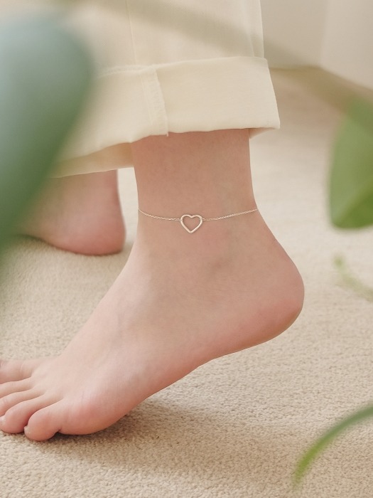 Through my heart anklet