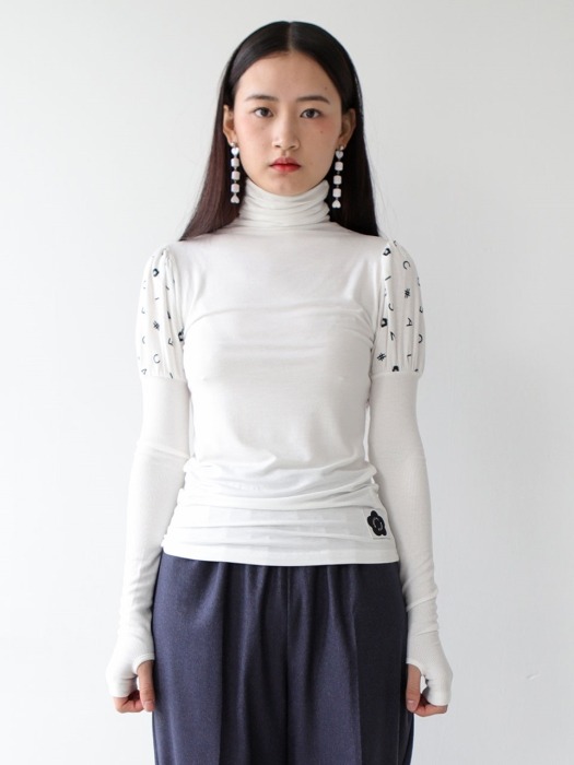 CANDY SLEEVES TURTLENECK WHITE