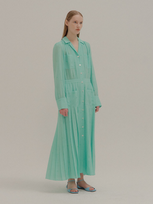 Pleated Dress with front pockets & tie on collar