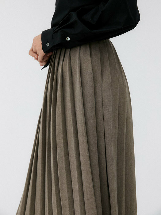 Pleats Wrap Skirt_Brown