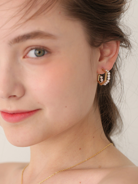 pearl layered earring