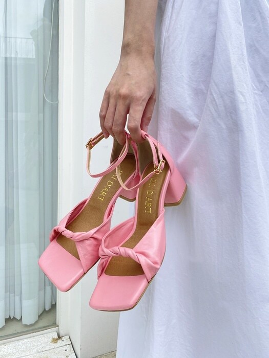 twist lovely sandal pink