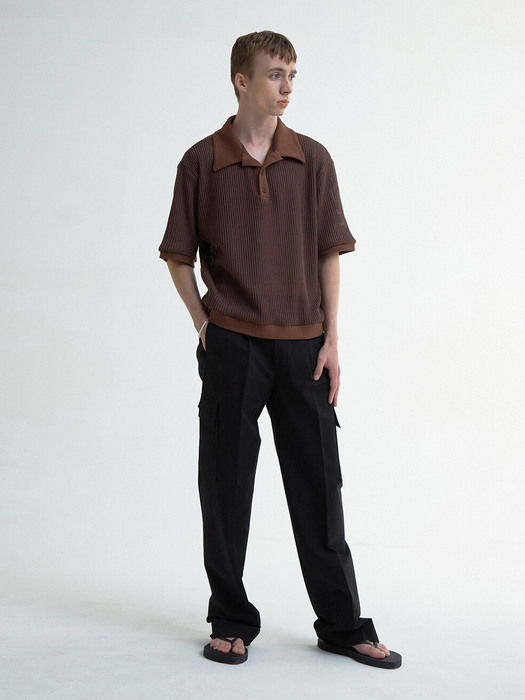 LIGHT WEIGHT KNITTED POLO SHIRTS - BROWN