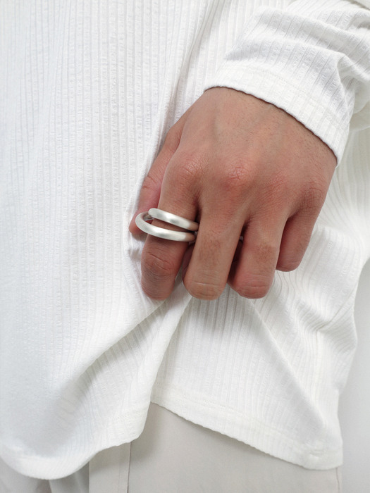 Men’s two lines ring