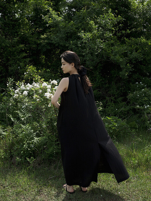 Giulia Halter Neck Dress / Black