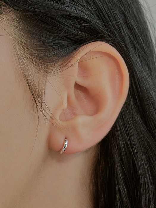 TINY ONE-TOUCH EARRING