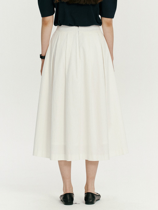 Tuck flare skirt - White