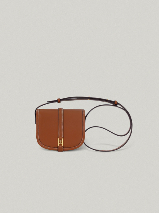 CLASSIC LOGO MINI POCHE BAG [BROWN - STITCH]