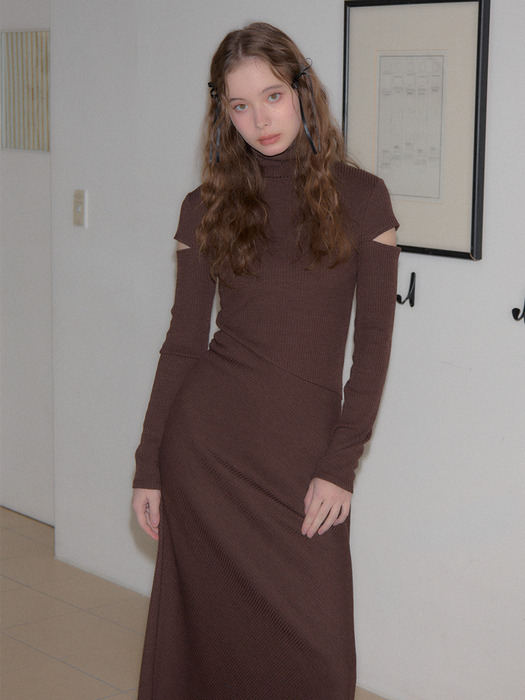 High Neck Cut-Out Long Dress_ Brown