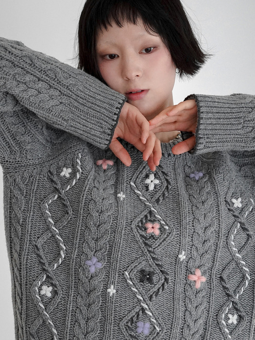 Vintage Cable Knit Flower Stitched by Hand_GREY