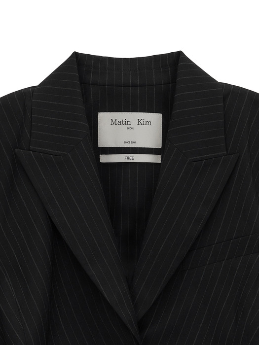 STRIPE DRAPERY BLAZER IN BLACK