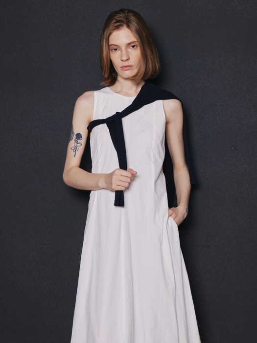 Bubble Hem Sleeveless Dress_Off White