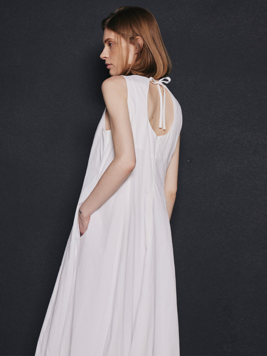 Bubble Hem Sleeveless Dress_Off White